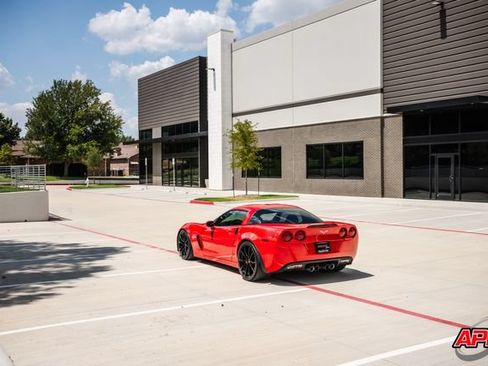 Used 2013 Chevrolet Corvette Z06 w/ 3LZ Preferred Equipment Group RWD image 49