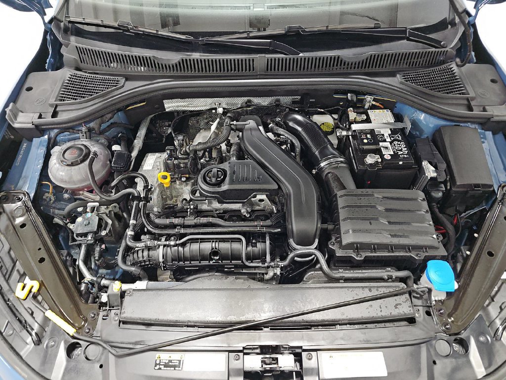 Used 2025 Volkswagen Jetta SEL FWD image 16