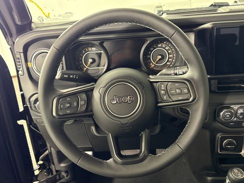 New 2026 Jeep Gladiator Sport image 13