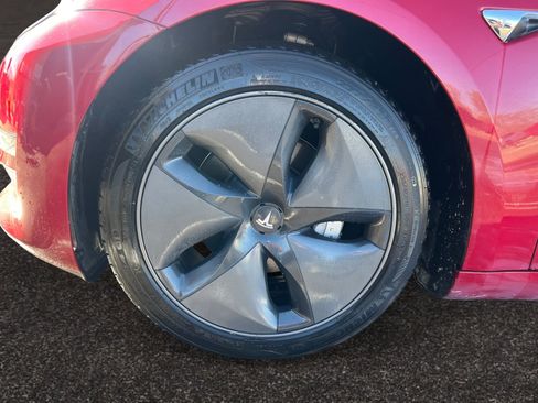 Used 2019 Tesla Model 3 Long Range image 14