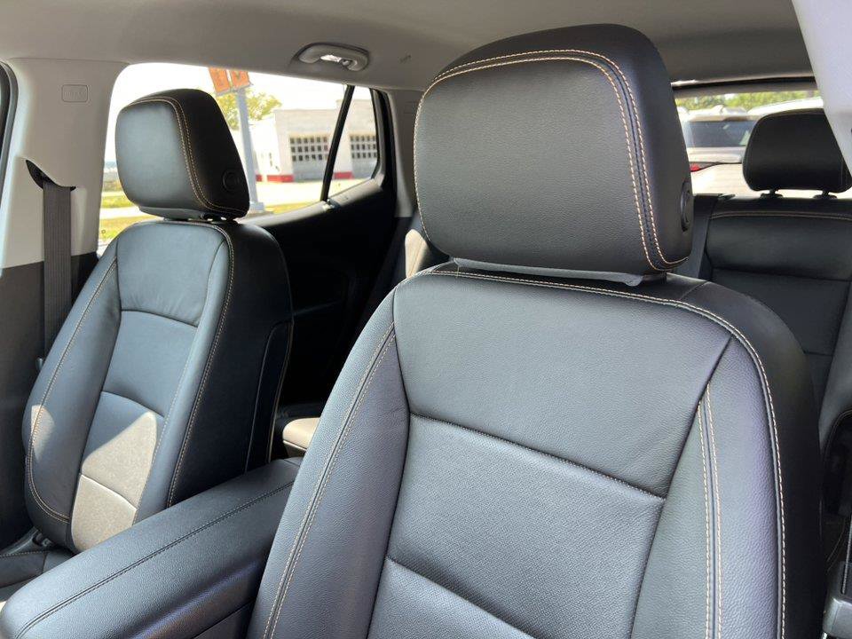 Used 2021 GMC Terrain SLT w/ Infotainment Package II AWD/4WD image 10