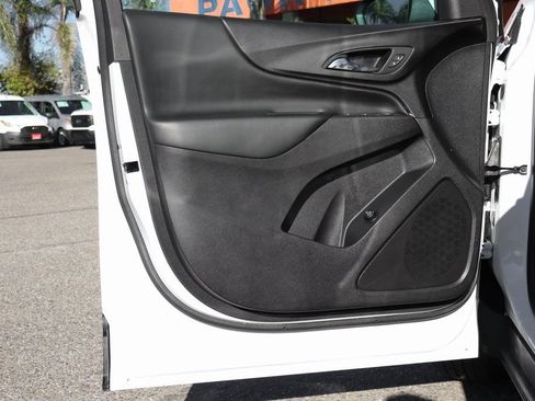 Used 2023 Chevrolet Equinox LT w/ Driver Convenience Package FWD image 15