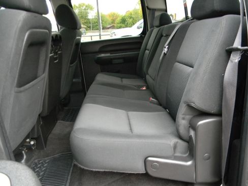 Used 2011 Chevrolet Silverado 1500 LT w/ All-Star Edition AWD/4WD image 6