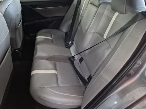 Used 2025 Toyota Camry SE FWD image 26