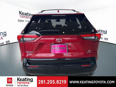 Used 2025 Toyota RAV4 SE w/ Weather & Moonroof Package image 6