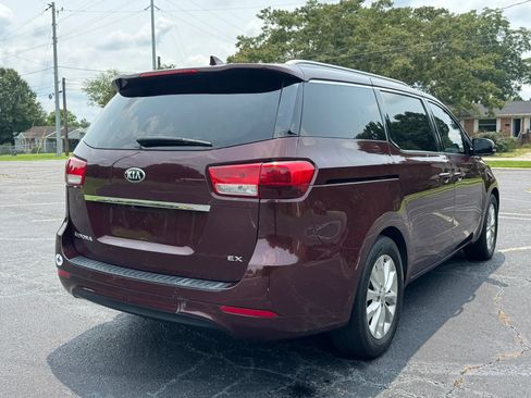 Used 2018 Kia Sedona EX FWD image 7