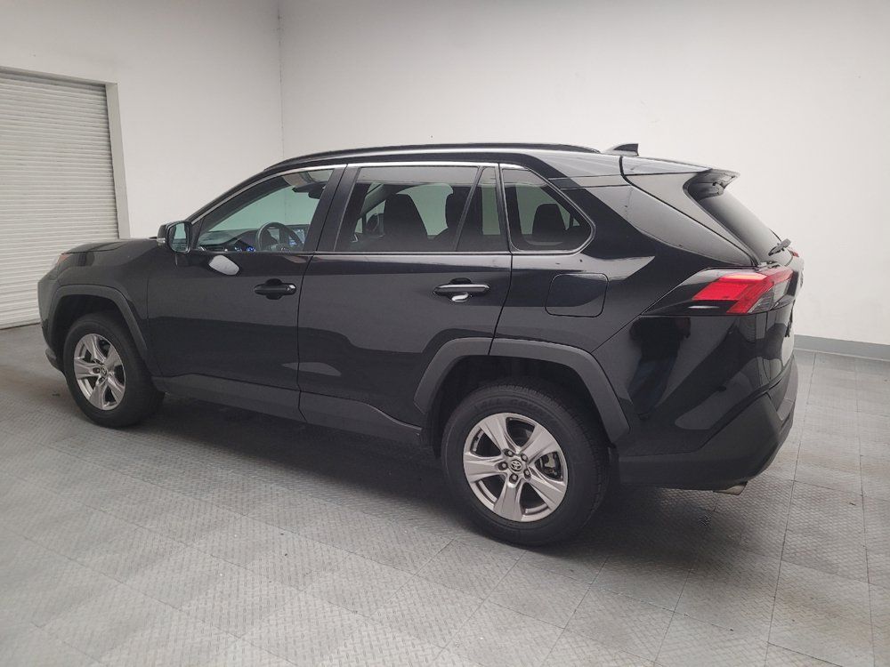 Used 2022 Toyota RAV4 XLE FWD image 3