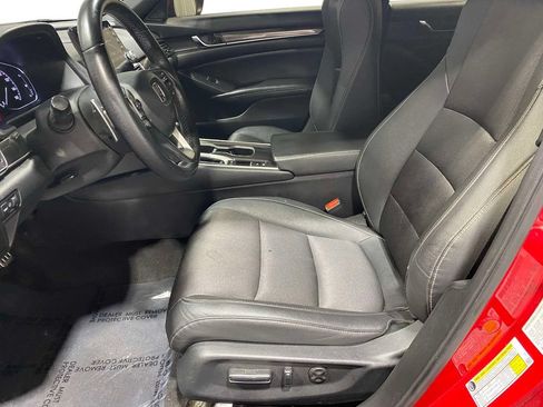 Used 2019 Honda Accord Sport image 16