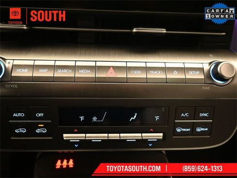 Used 2024 Hyundai Kona Limited image 16