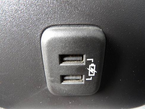 Certified 2023 GMC Terrain SLT w/ LPO, Floor Liner Package AWD/4WD image 33