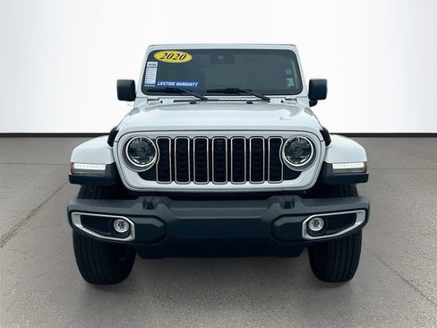 Used 2024 Jeep Wrangler Unlimited Sahara w/ Technology Group AWD/4WD image 2