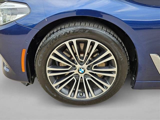 Used 2019 BMW 540i w/ Executive Package RWD image 18