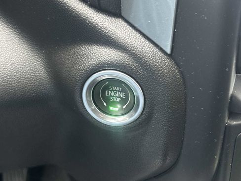 Used 2022 Chevrolet Silverado 1500 RST image 16