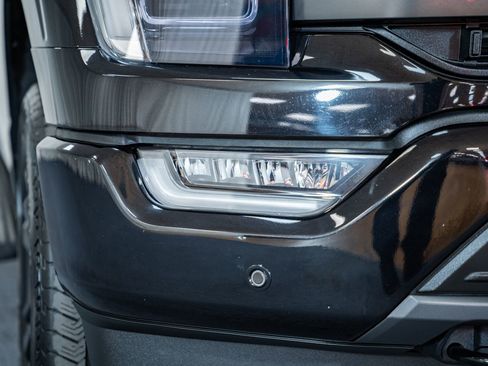 Certified 2023 Ford F150 Lariat w/ Equipment Group 502A High image 17