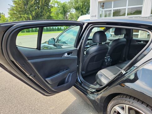 Used 2019 Kia Stinger GT image 34