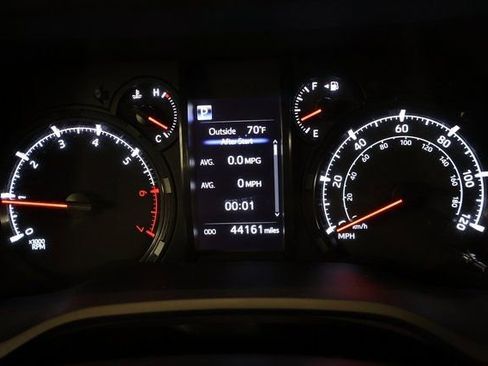 Used 2020 Toyota 4Runner SR5 Premium image 15