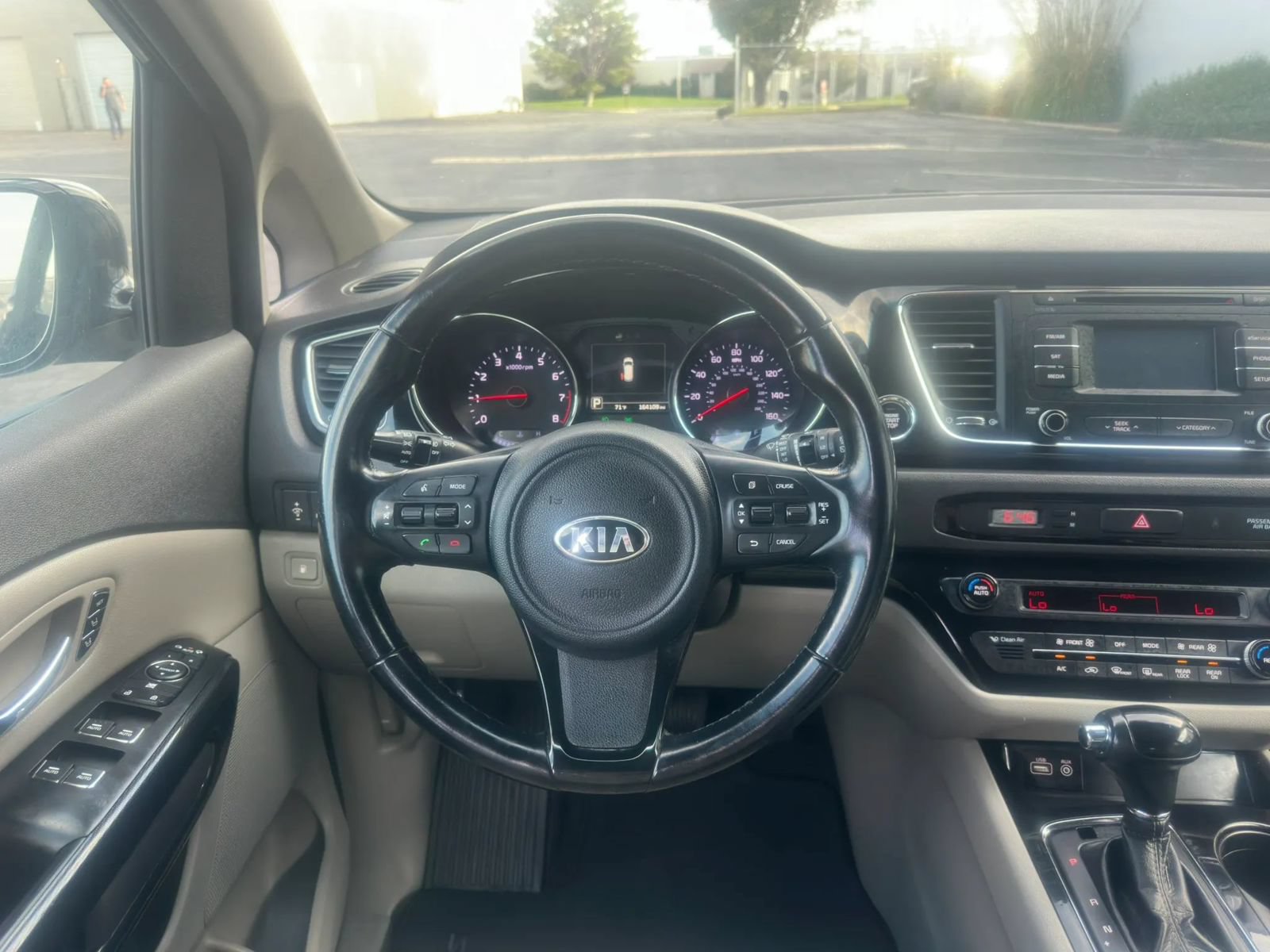 Used 2016 Kia Sedona EX FWD image 14
