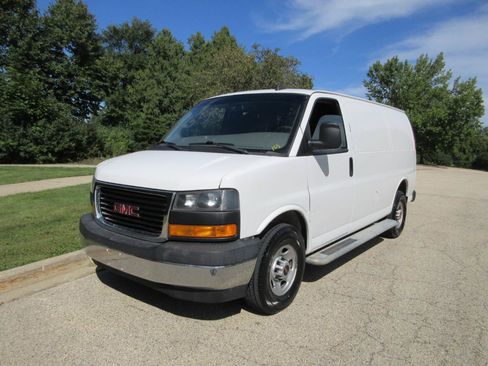 Used 2020 GMC Savana 2500 w/ Driver Convenience Package RWD image 22