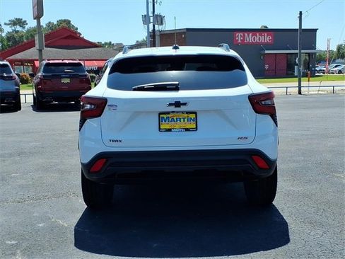 New 2026 Chevrolet Trax RS image 8