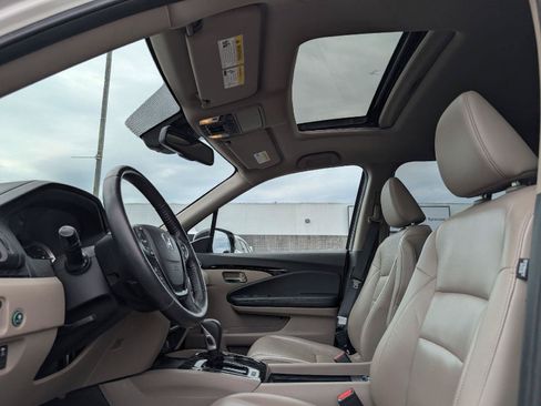 Used 2017 Honda Ridgeline RTL-E image 8