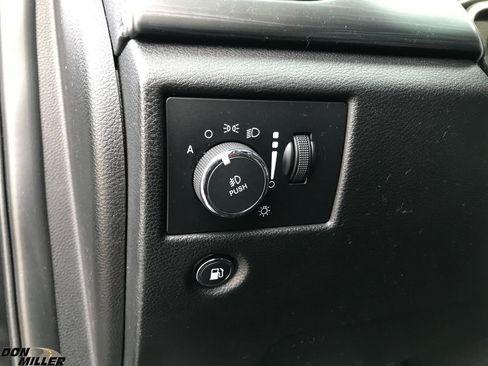 Certified 2021 Jeep Grand Cherokee Laredo X image 15