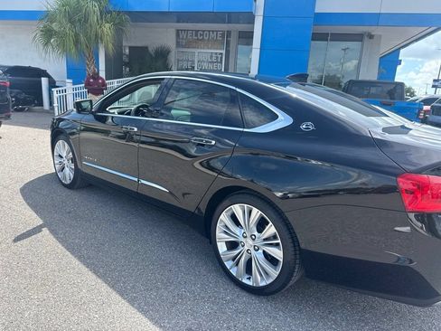 Used 2017 Chevrolet Impala Premier w/ Enhanced Convenience Package FWD image 7