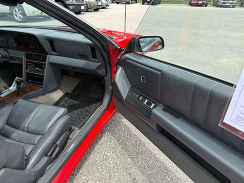 Used 1988 Chrysler LeBaron Convertible FWD image 13
