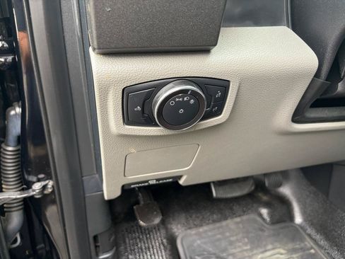 Used 2018 Ford F250 XL w/ Power Equipment Group AWD/4WD image 29