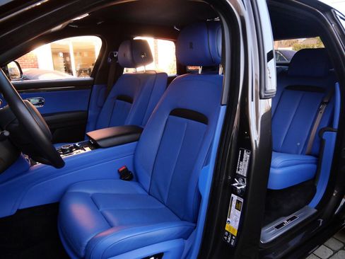 Used 2023 Rolls-Royce Ghost Black Badge w/ Black Badge Ghost Package image 29