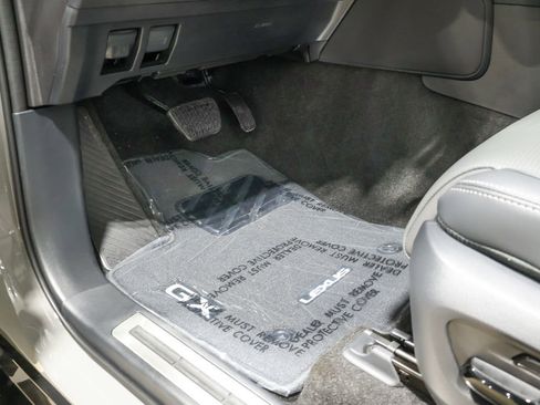 Used 2026 Lexus GX 550 w/ Accessory Package (2T) image 38