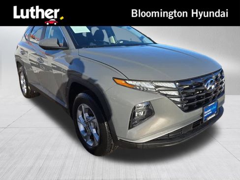 Certified 2024 Hyundai Tucson SE image 1