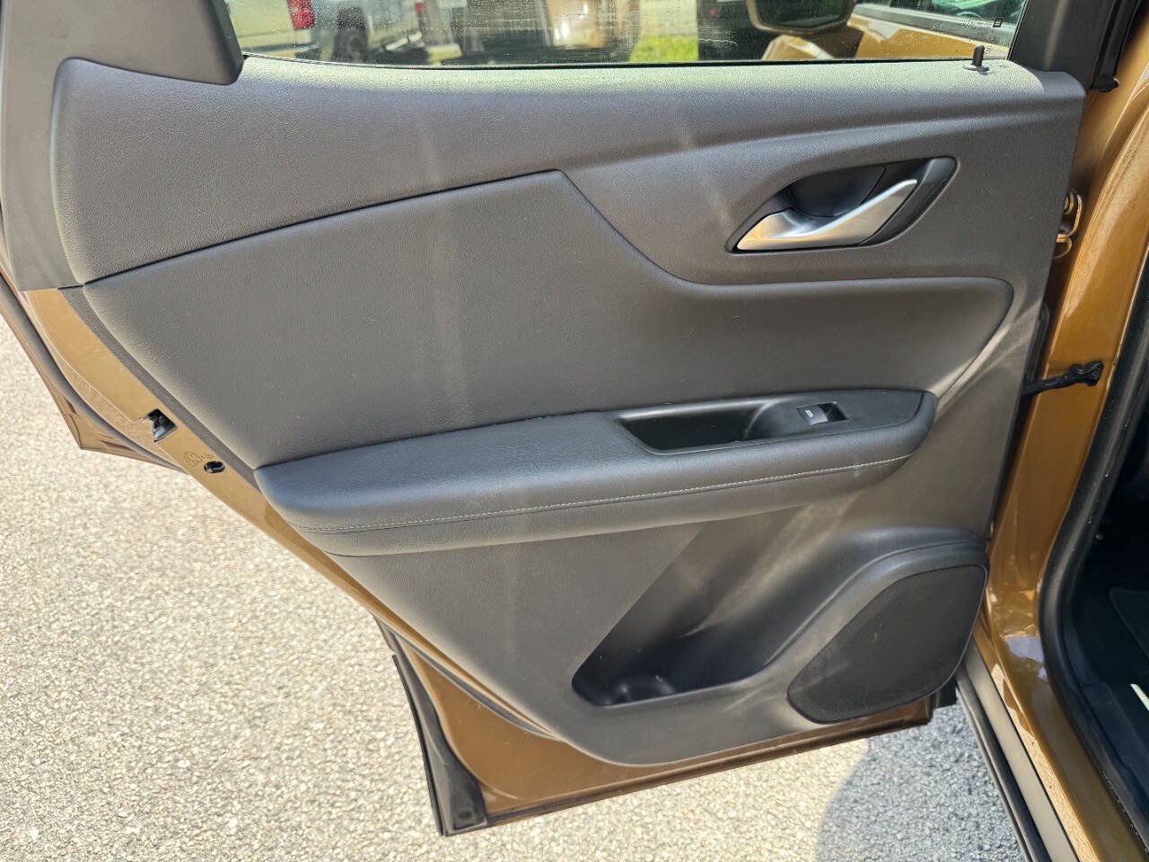 Used 2019 Chevrolet Blazer LT FWD image 39