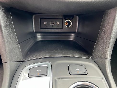Used 2024 Chevrolet Equinox LT AWD/4WD image 33