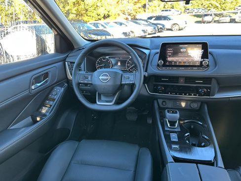 New 2026 Nissan Rogue SV w/ SV Premium Package image 23