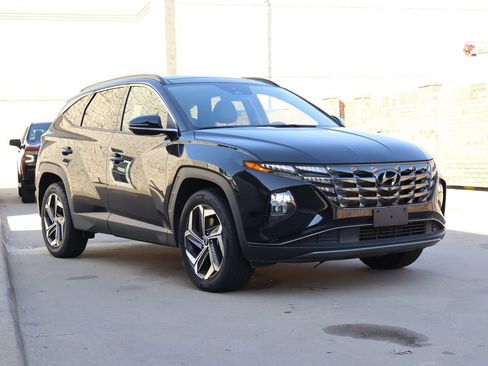 Used 2024 Hyundai Tucson Limited AWD/4WD image 2