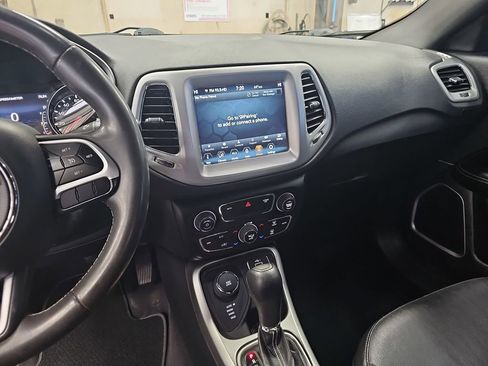 Used 2021 Jeep Compass 80th Special Edition image 19