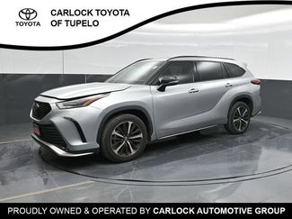 Used 2022 Toyota Highlander XSE FWD video 1