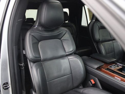 Used 2023 Lincoln Navigator Reserve image 33