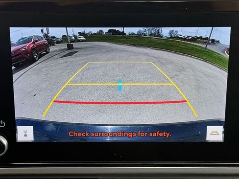 Used 2025 Toyota Camry LE image 28