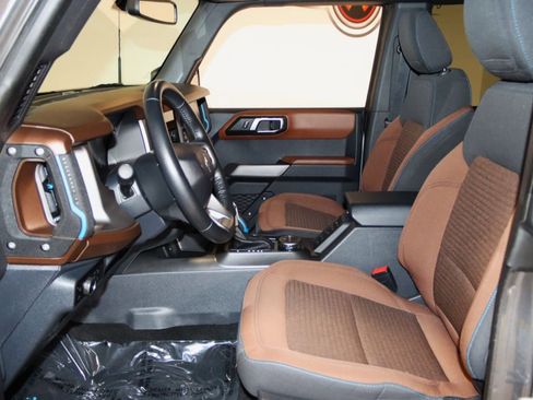 Used 2023 Ford Bronco Outer Banks AWD/4WD image 40