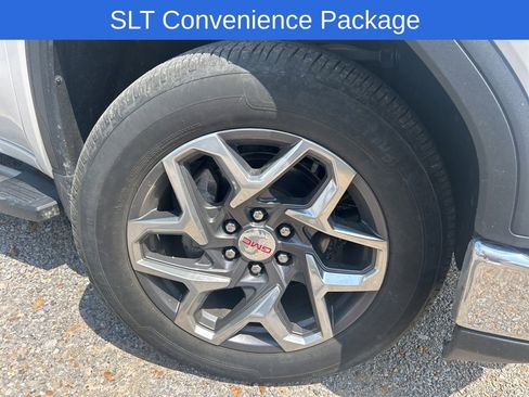 Used 2022 GMC Sierra 1500 SLT w/ SLT Premium Plus Package AWD/4WD image 5