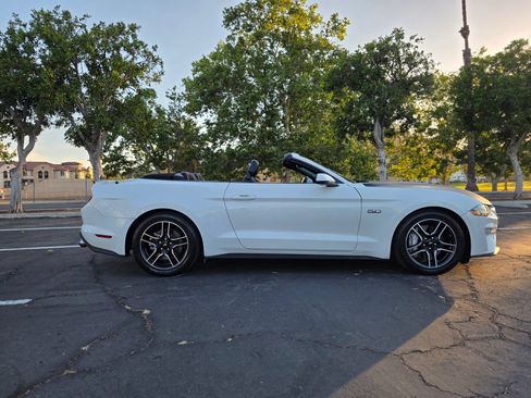Used 2019 Ford Mustang GT Premium RWD image 13