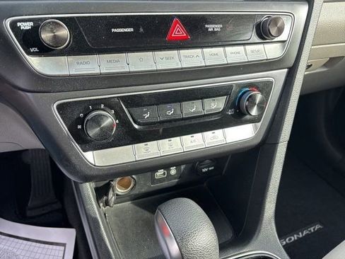 Used 2019 Hyundai Sonata SE image 23