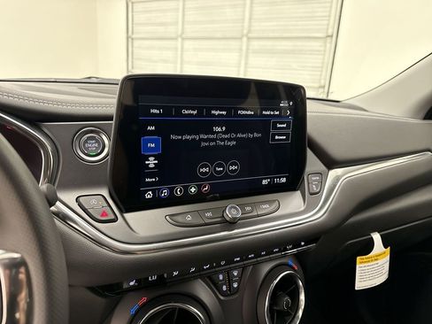 New 2025 Chevrolet Blazer LT w/ Convenience Package image 13