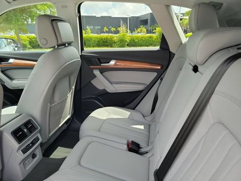 Certified 2023 Audi Q5 2.0T Premium Plus AWD/4WD image 11