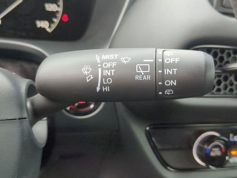 Certified 2025 Honda HR-V LX image 24