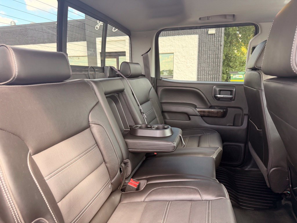 Used 2016 GMC Sierra 2500 Denali w/ Duramax Plus Package AWD/4WD image 29