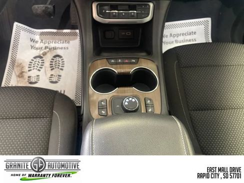 Used 2022 GMC Acadia SLE w/ Driver Convenience Package AWD/4WD image 27
