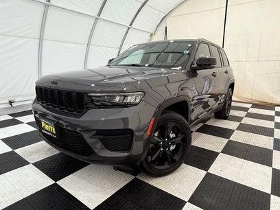 Used 2023 Jeep Grand Cherokee Altitude