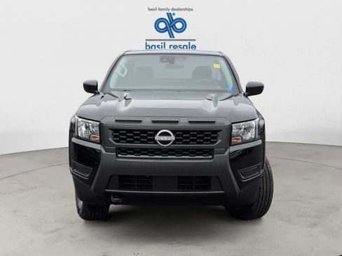 Used 2025 Nissan Frontier S image 8